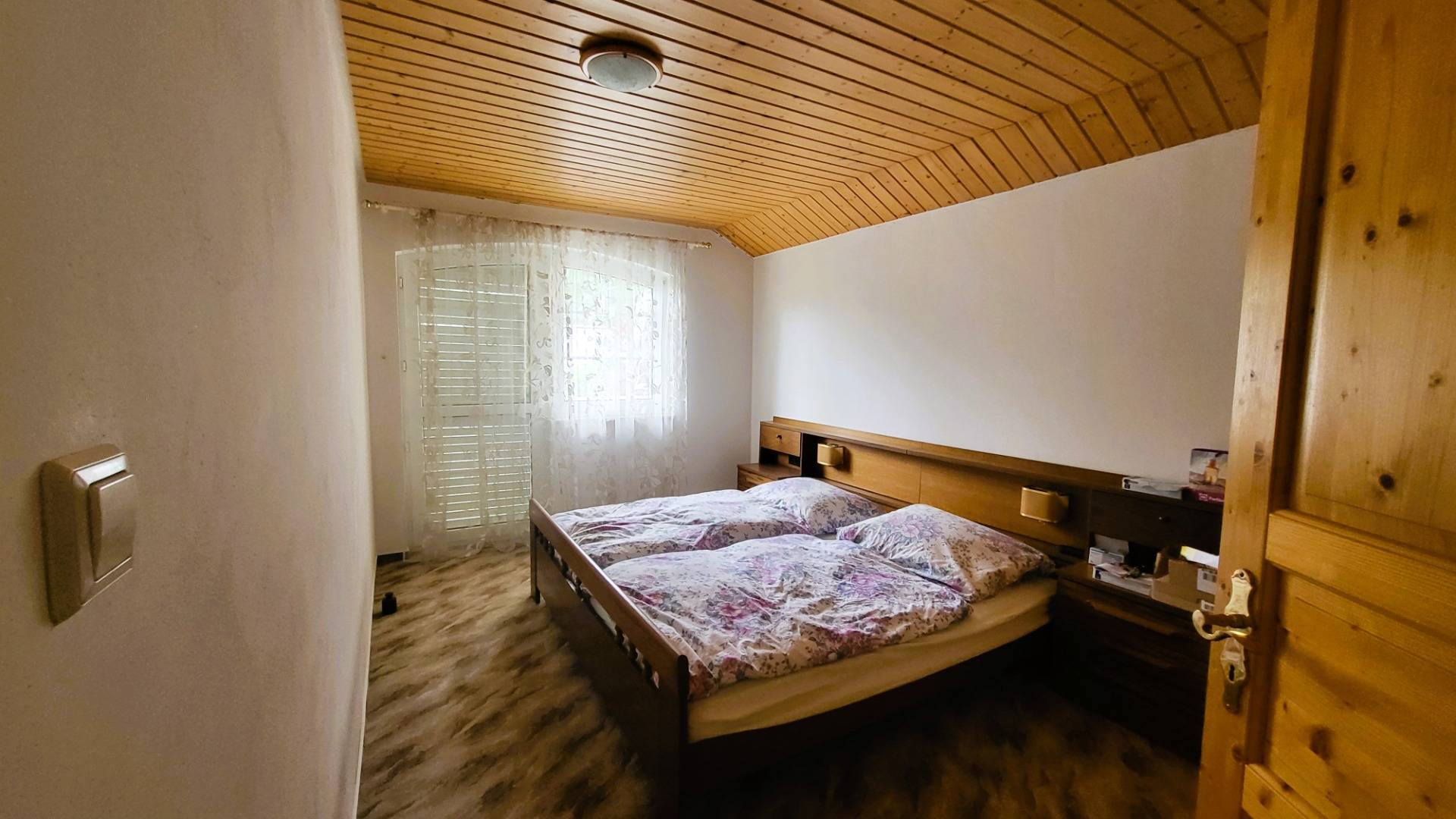 Gepflegtes Einfamilienhaus mit 4 Zimmern in ruhiger Lage in Dunasziget