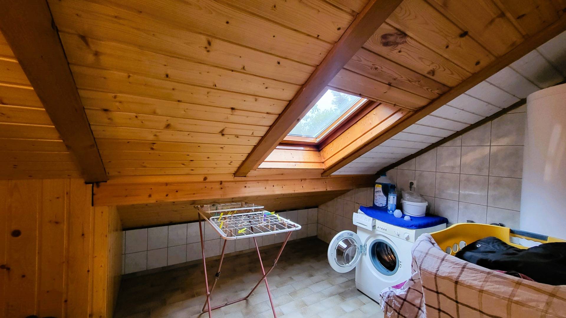 Gepflegtes Einfamilienhaus mit 4 Zimmern in ruhiger Lage in Dunasziget