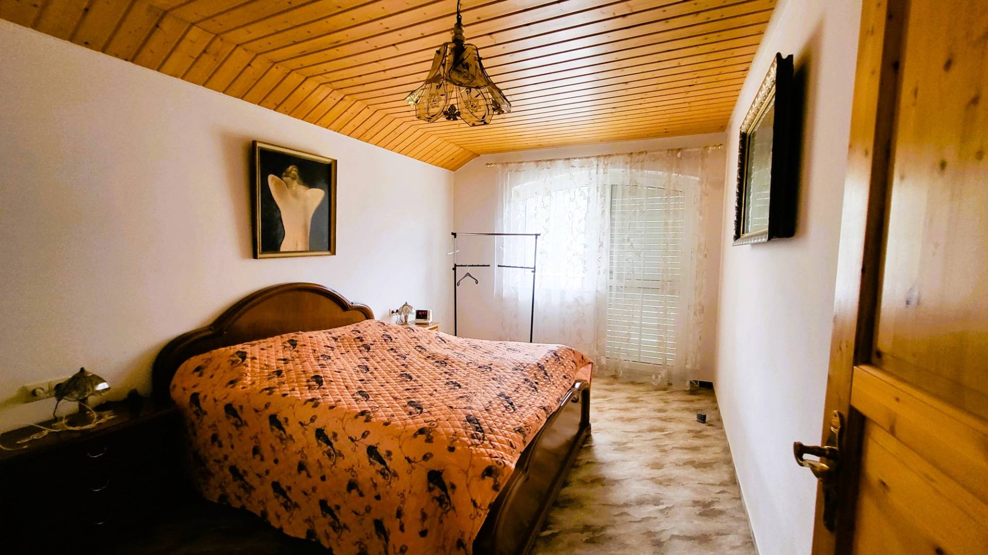 Gepflegtes Einfamilienhaus mit 4 Zimmern in ruhiger Lage in Dunasziget