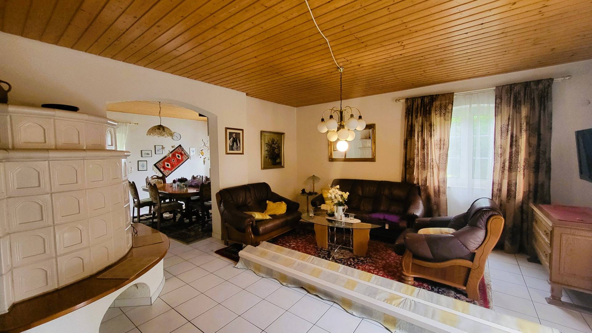 Gepflegtes Einfamilienhaus mit 4 Zimmern in ruhiger Lage in Dunasziget