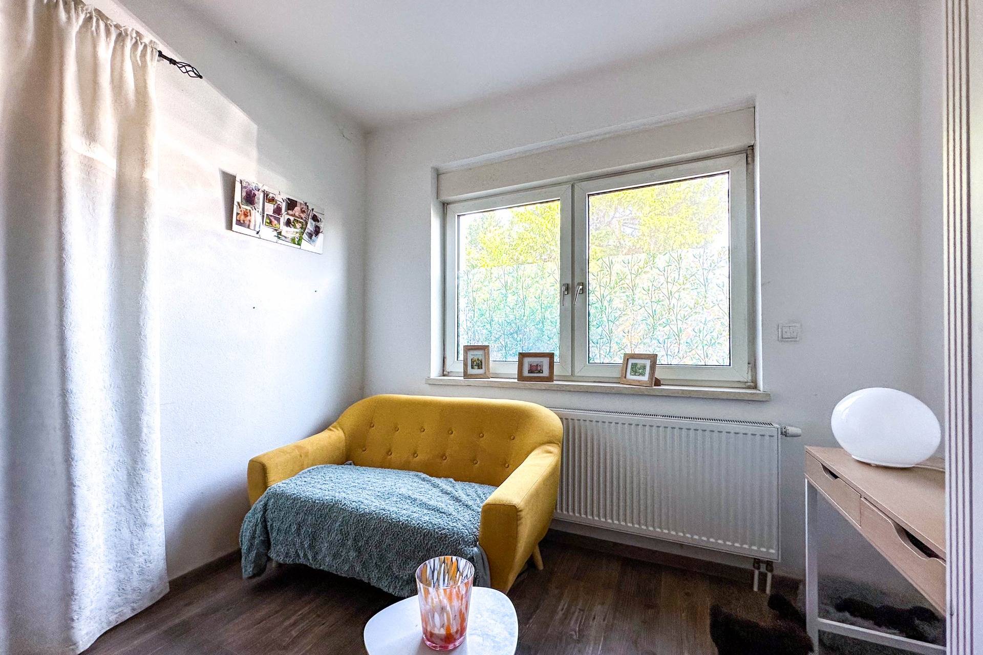 Geräumiges Einfamilienhaus in Pama