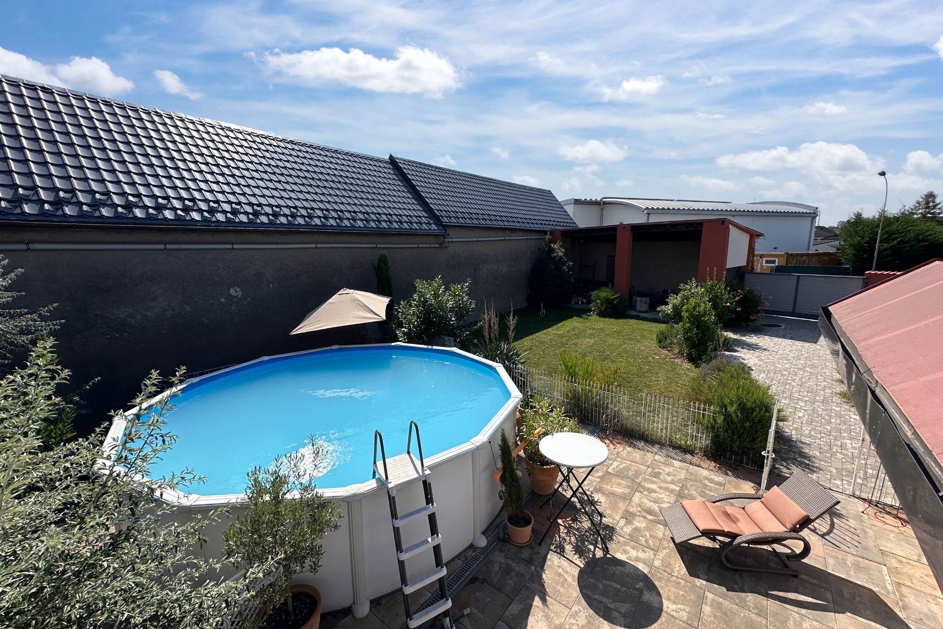 Geräumiges Einfamilienhaus in Pama