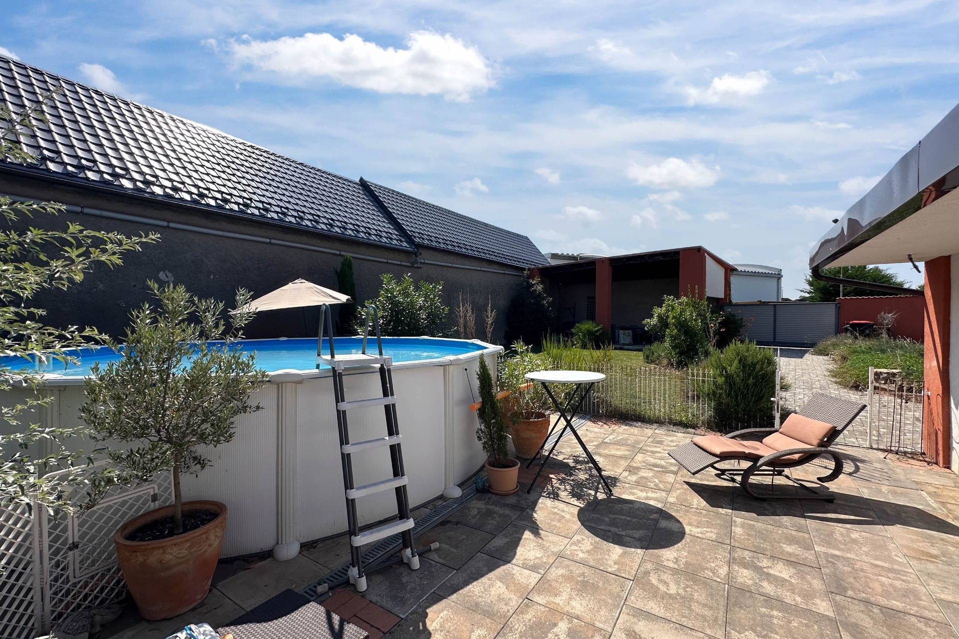 Geräumiges Einfamilienhaus in Pama