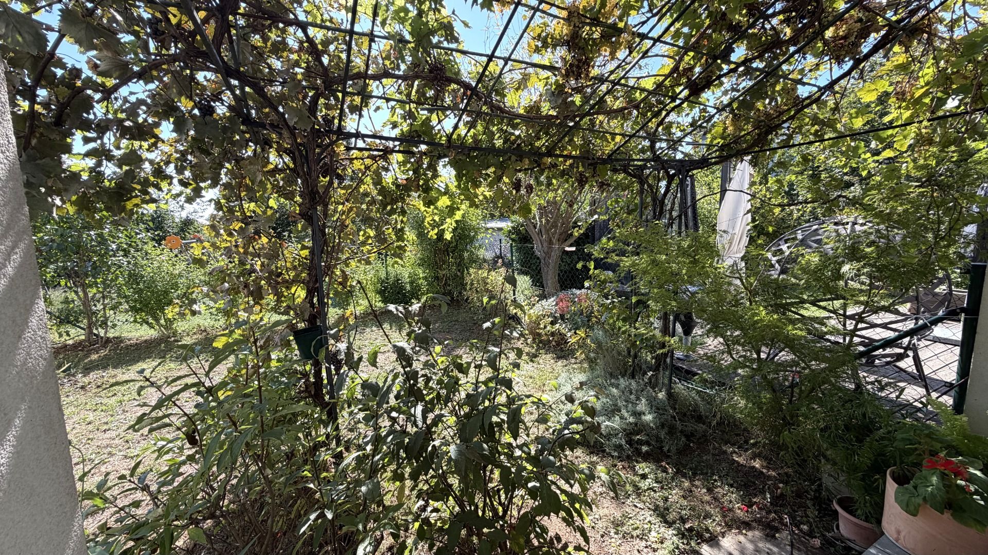 2-ZIMMER-WOHNUNG MIT GARTEN, TERRASSE UND STELLPLATZ IN EDELSTAL